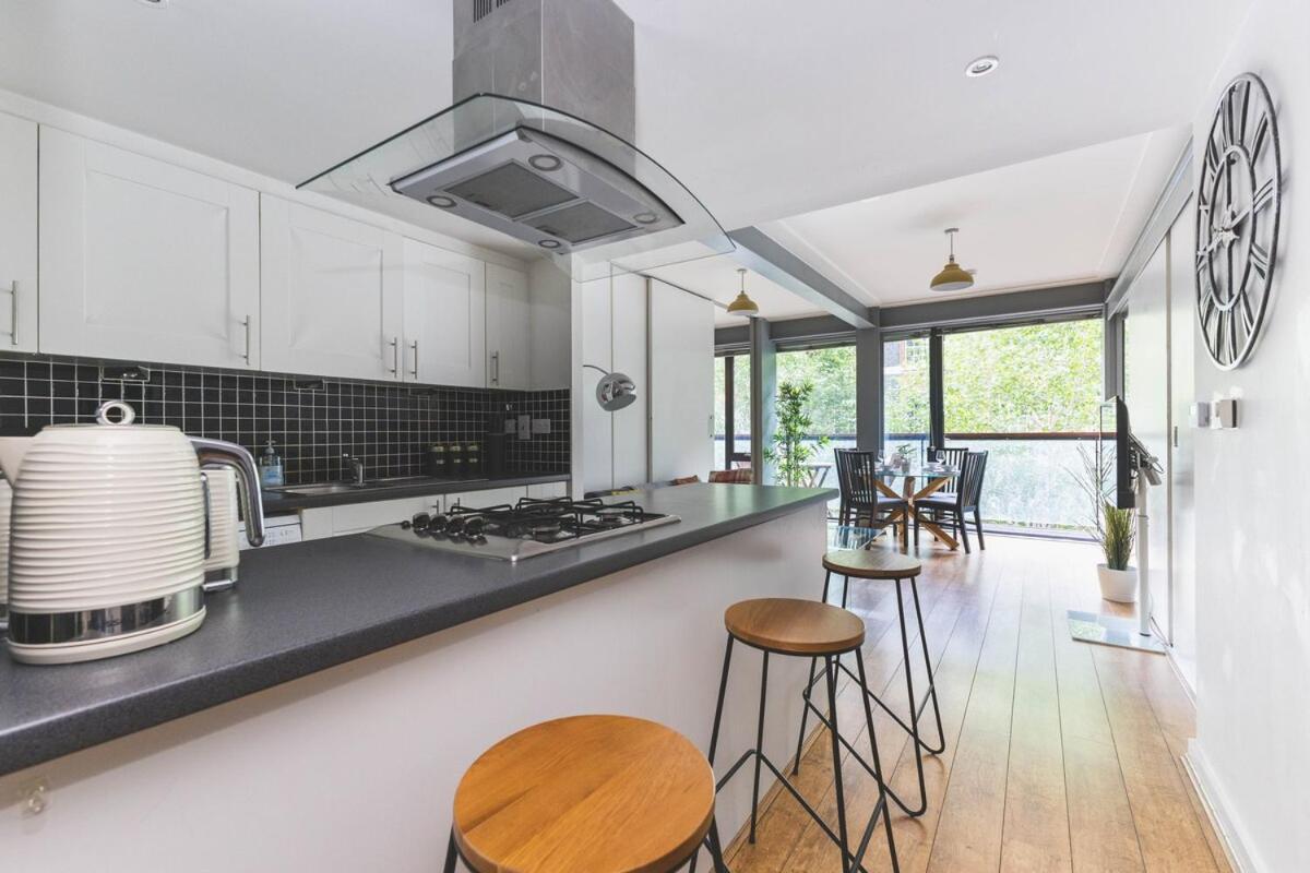 2Bed Stratford Apt With Easy Access To Central London, O2, Excel, Parking Nearby Bagian luar foto